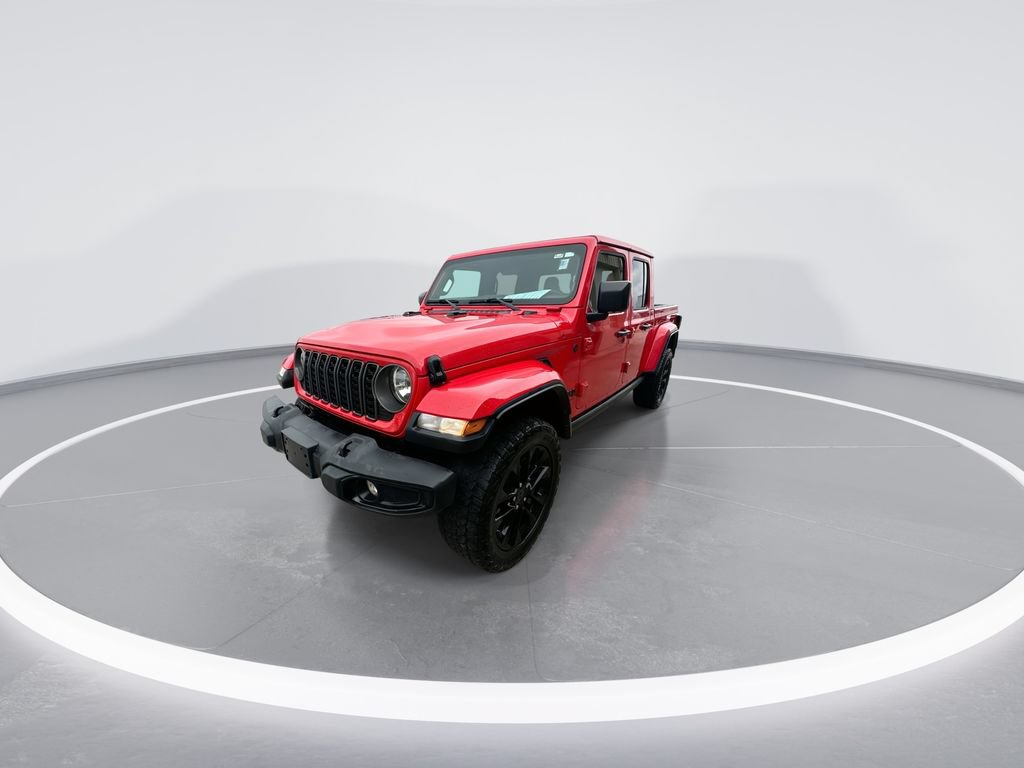 Used 2025 Jeep Gladiator Sport AWD/4WD image 4
