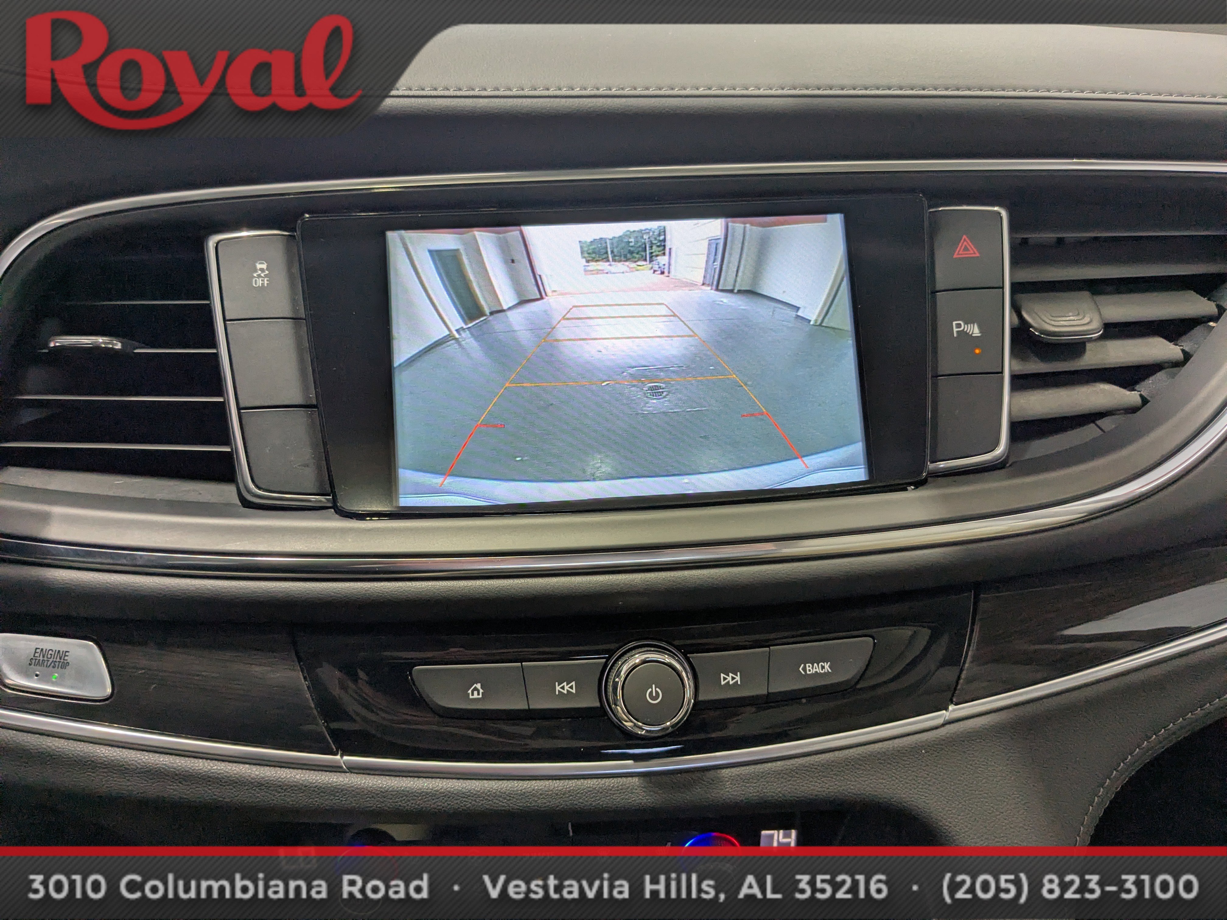 Used 2018 Buick Enclave Essence FWD image 25