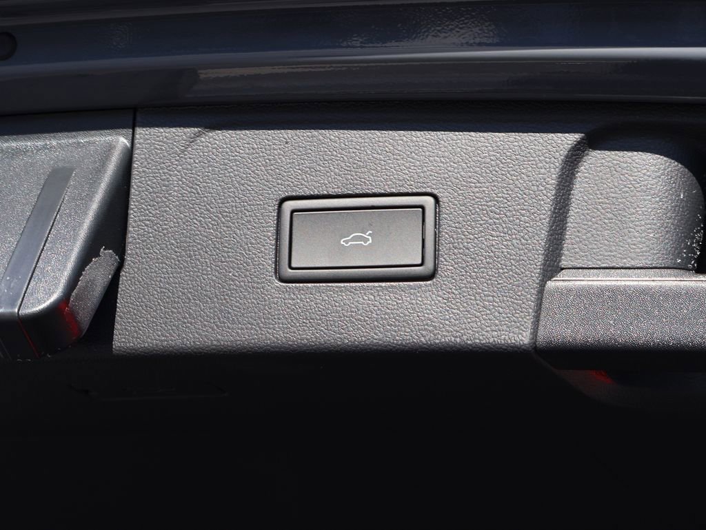 New 2026 Volkswagen Atlas SEL Premium R-Line image 22