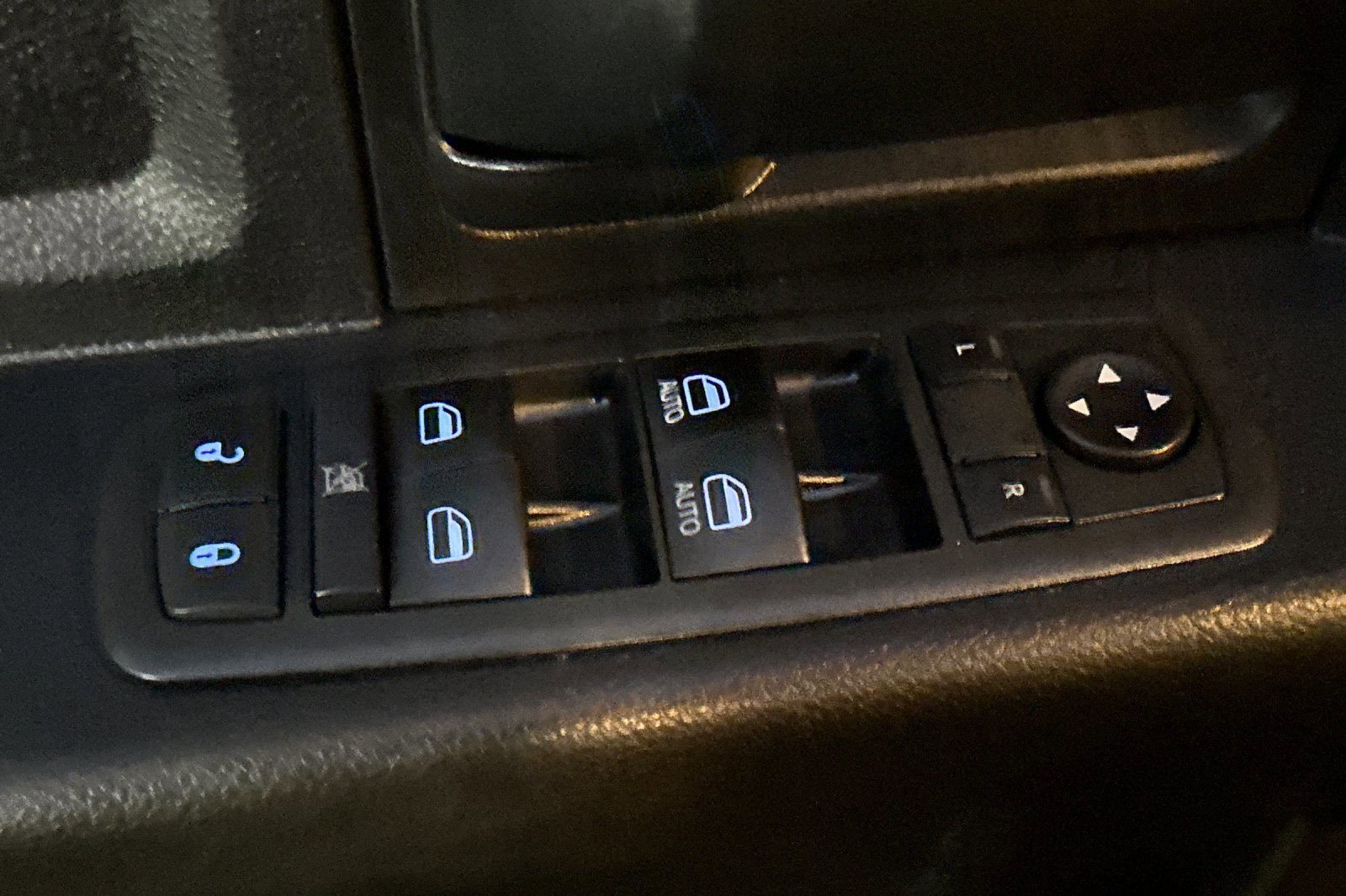 Used 2015 RAM 1500 Tradesman w/ Popular Equipment Group RWD image 12