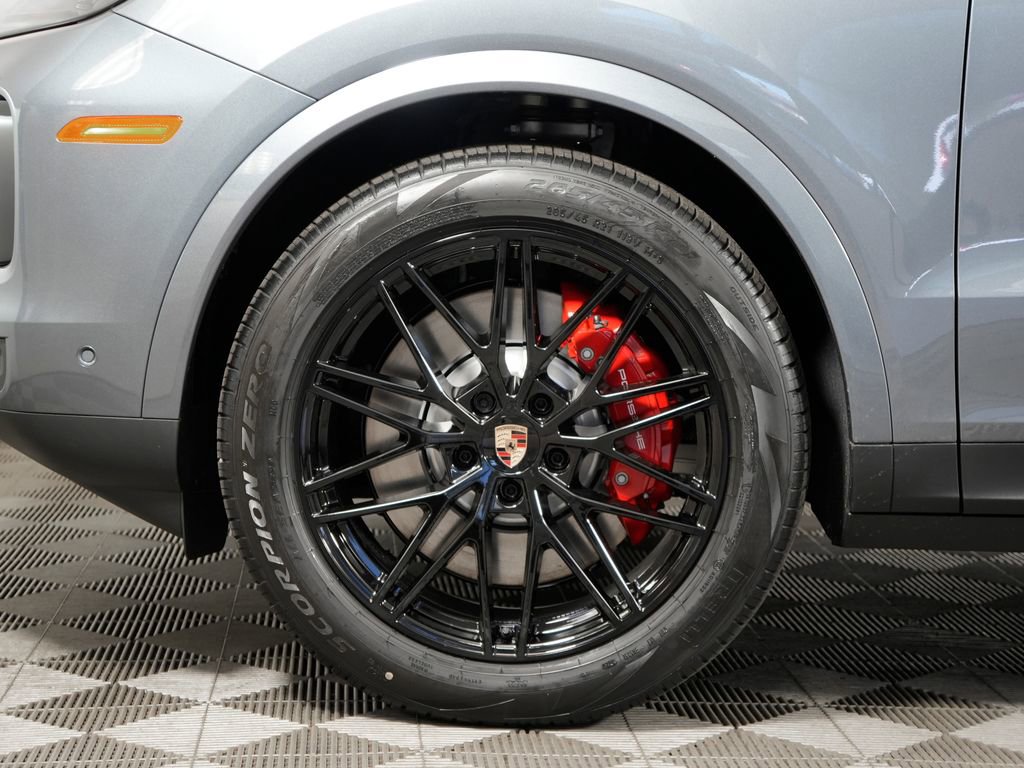 New 2026 Porsche Cayenne S AWD/4WD image 13