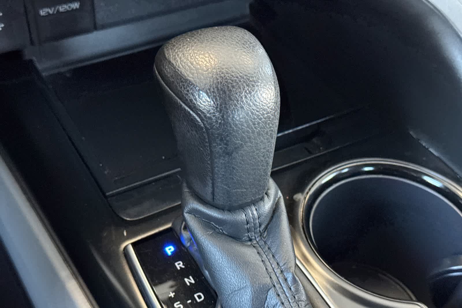 Used 2018 Toyota Camry LE FWD image 21