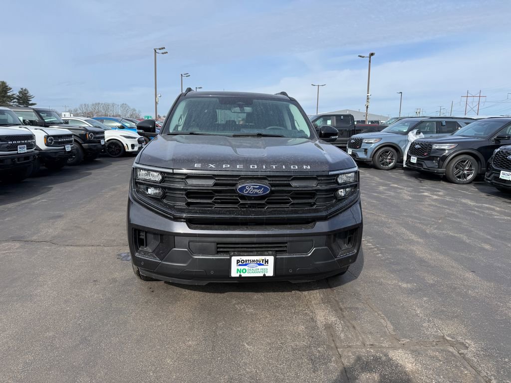 New 2026 Ford Expedition Active image 8