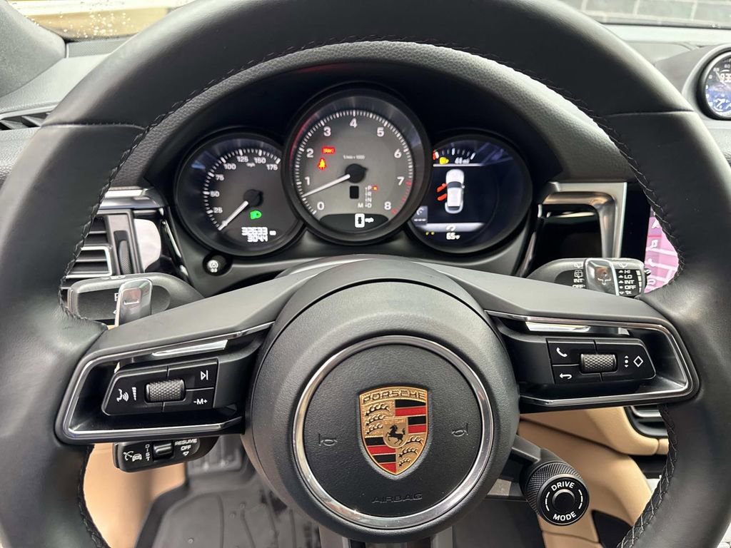 Used 2023 Porsche Macan S w/ Sport Chrono Package image 28
