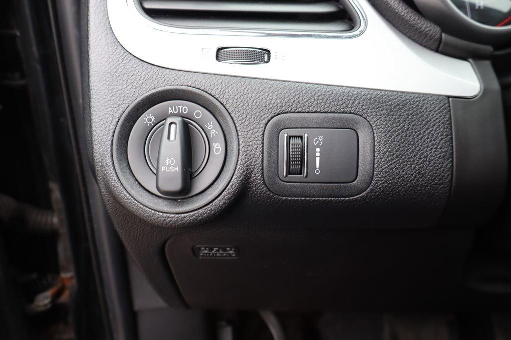 Used 2019 Dodge Journey GT w/ Family Entertainment Group image 13