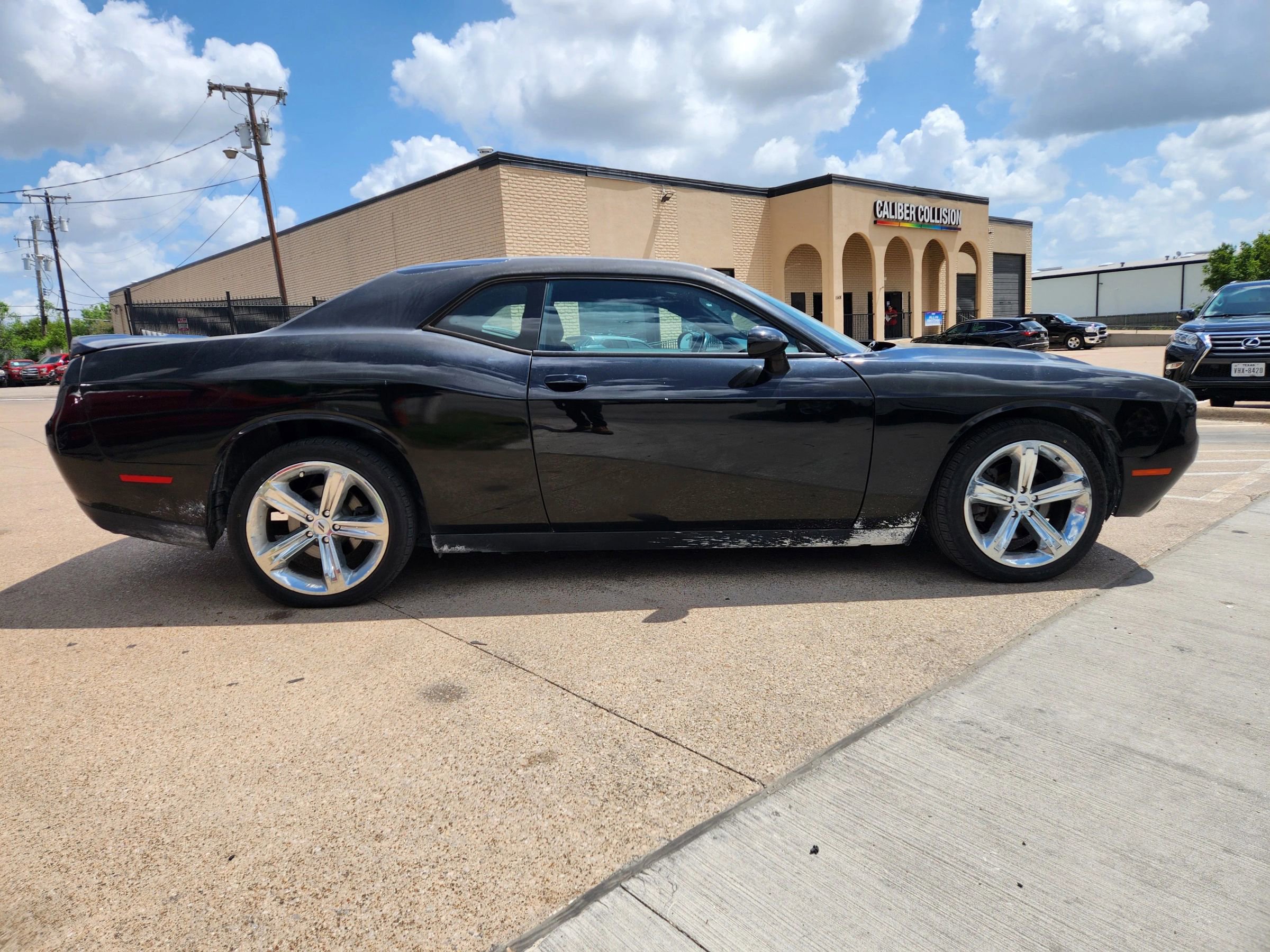 Used 2018 Dodge Challenger R/T image 6