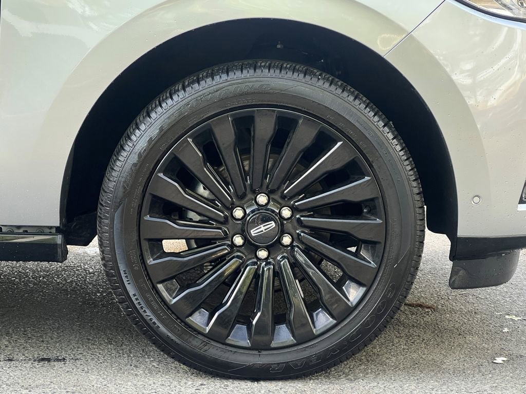 Used 2021 Lincoln Navigator Reserve w/ Luxury Package image 9