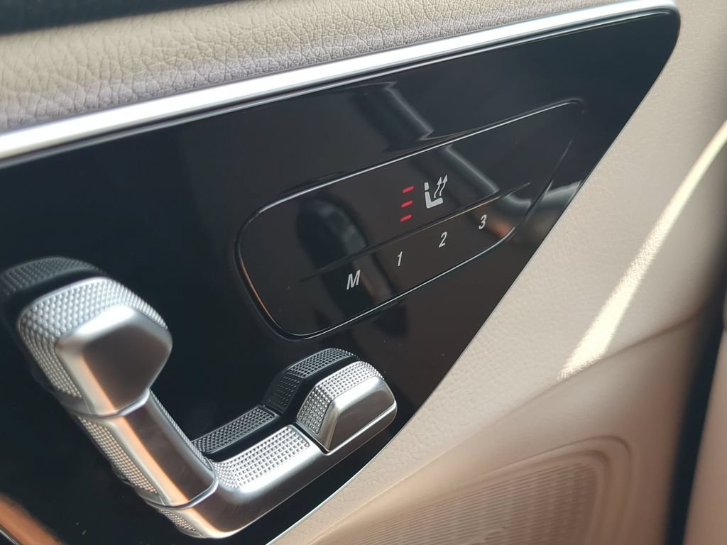 Certified 2026 Mercedes-Benz GLC 300 image 11