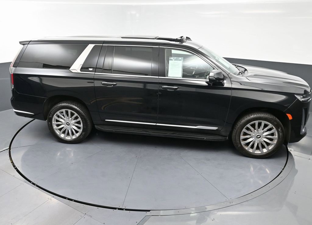 Used 2023 Cadillac Escalade ESV Premium Luxury image 54