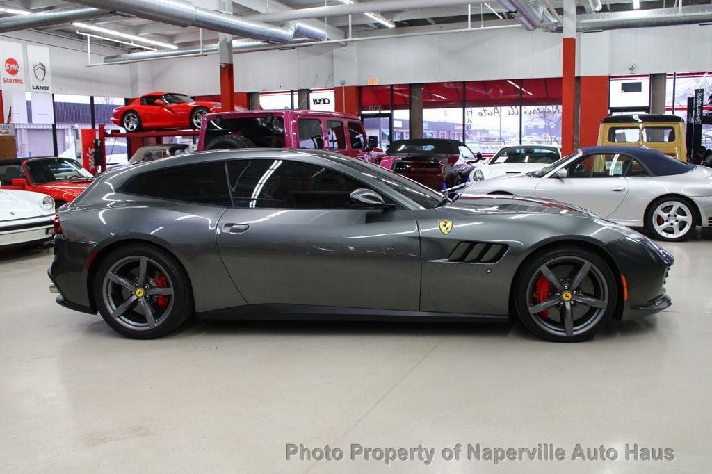 Used 2017 Ferrari GTC4Lusso AWD/4WD image 11