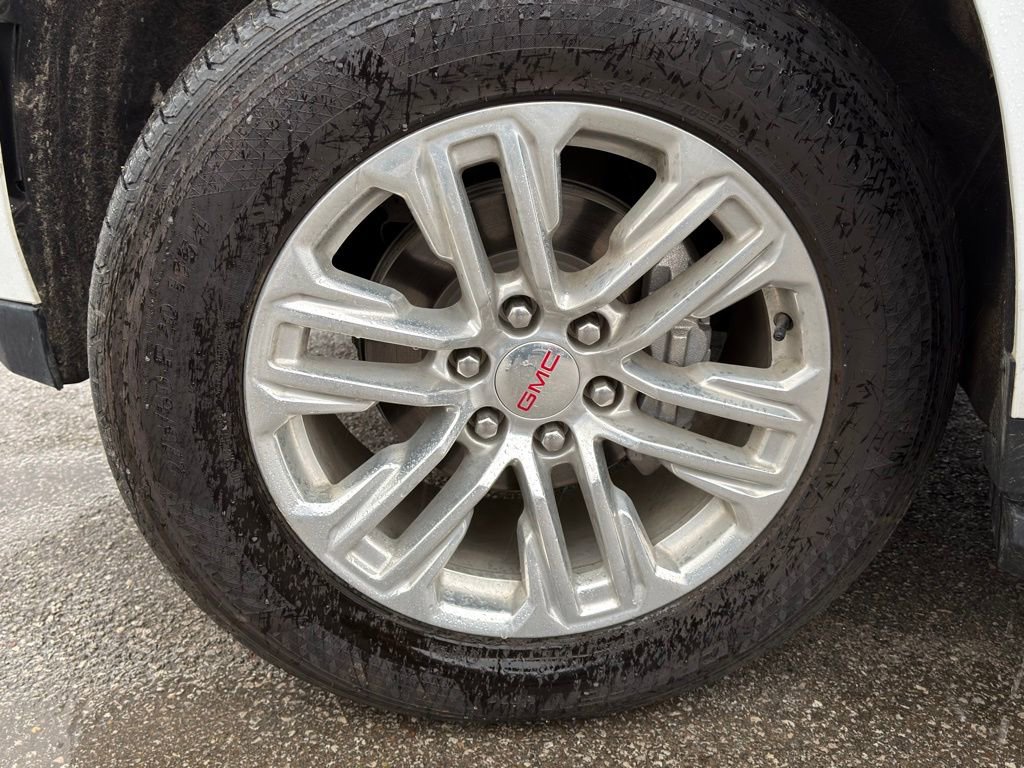 Used 2024 GMC Yukon SLT AWD/4WD image 25