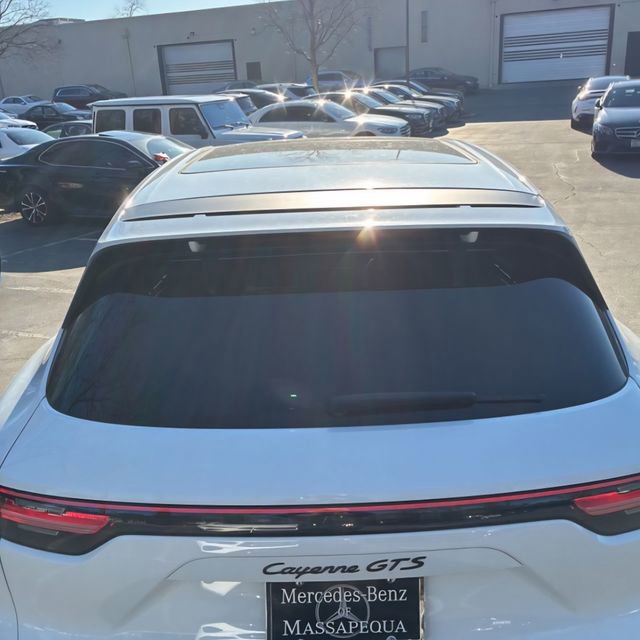Used 2023 Porsche Cayenne GTS image 10