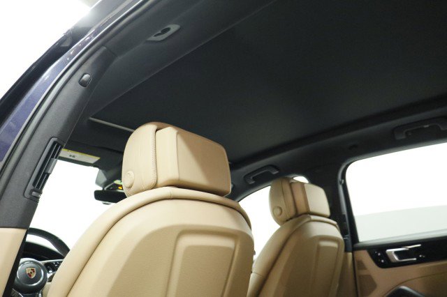 Used 2019 Porsche Cayenne S AWD/4WD image 28