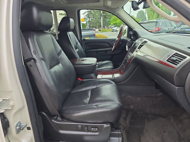 Used 2010 Cadillac Escalade ESV Premium AWD/4WD image 9
