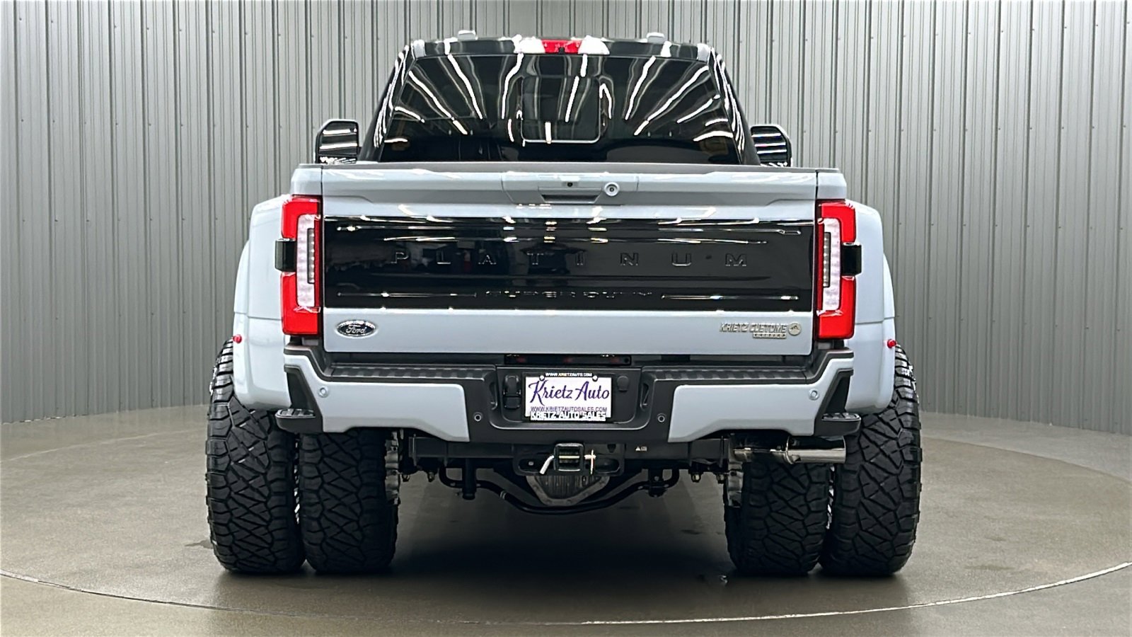 Used 2025 Ford F450 Platinum w/ Platinum Plus Package image 5