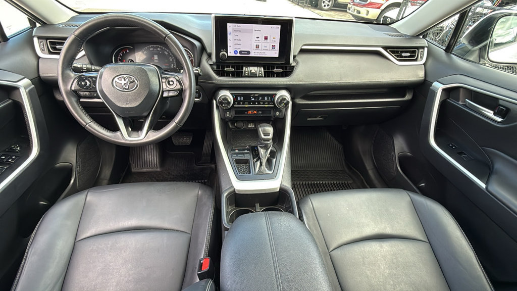 Used 2024 Toyota RAV4 XLE Premium FWD image 29