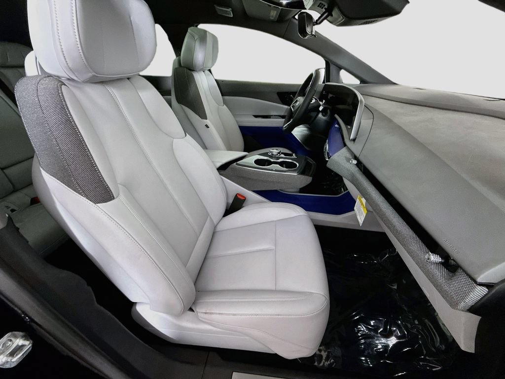 Certified 2025 Cadillac Optiq Sport 1 AWD/4WD image 29
