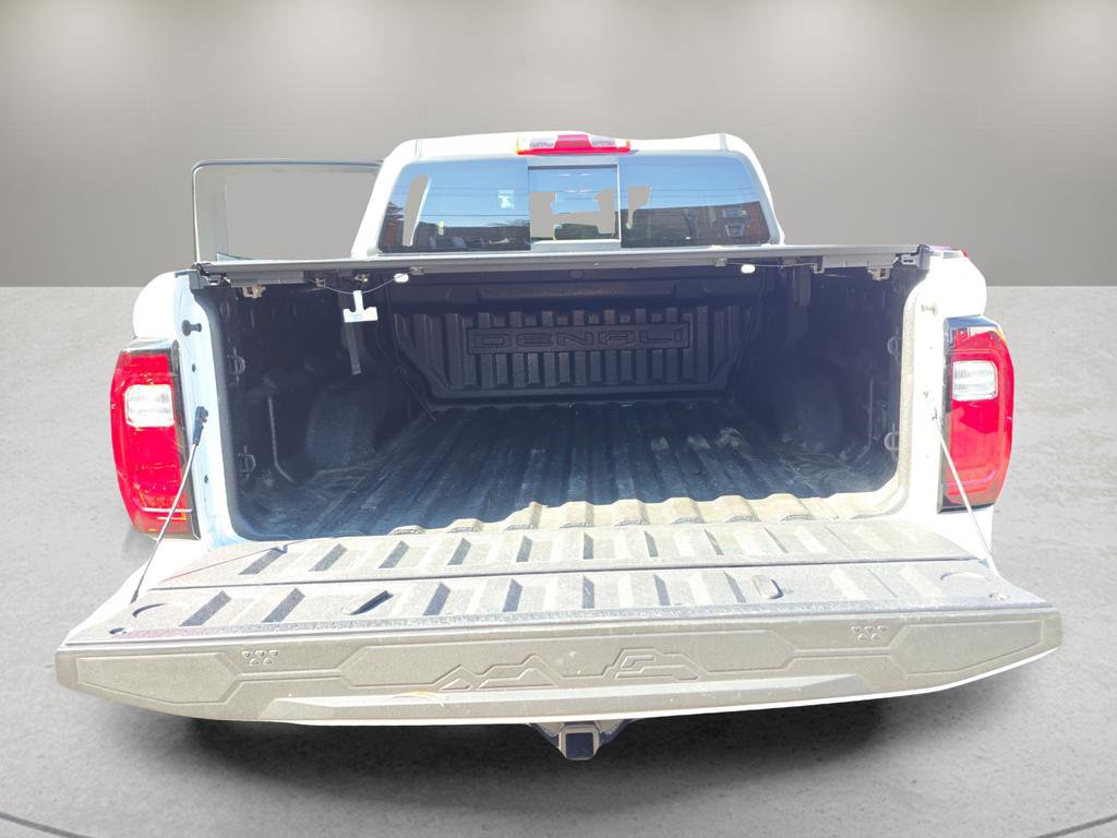 Used 2023 GMC Canyon Denali image 28