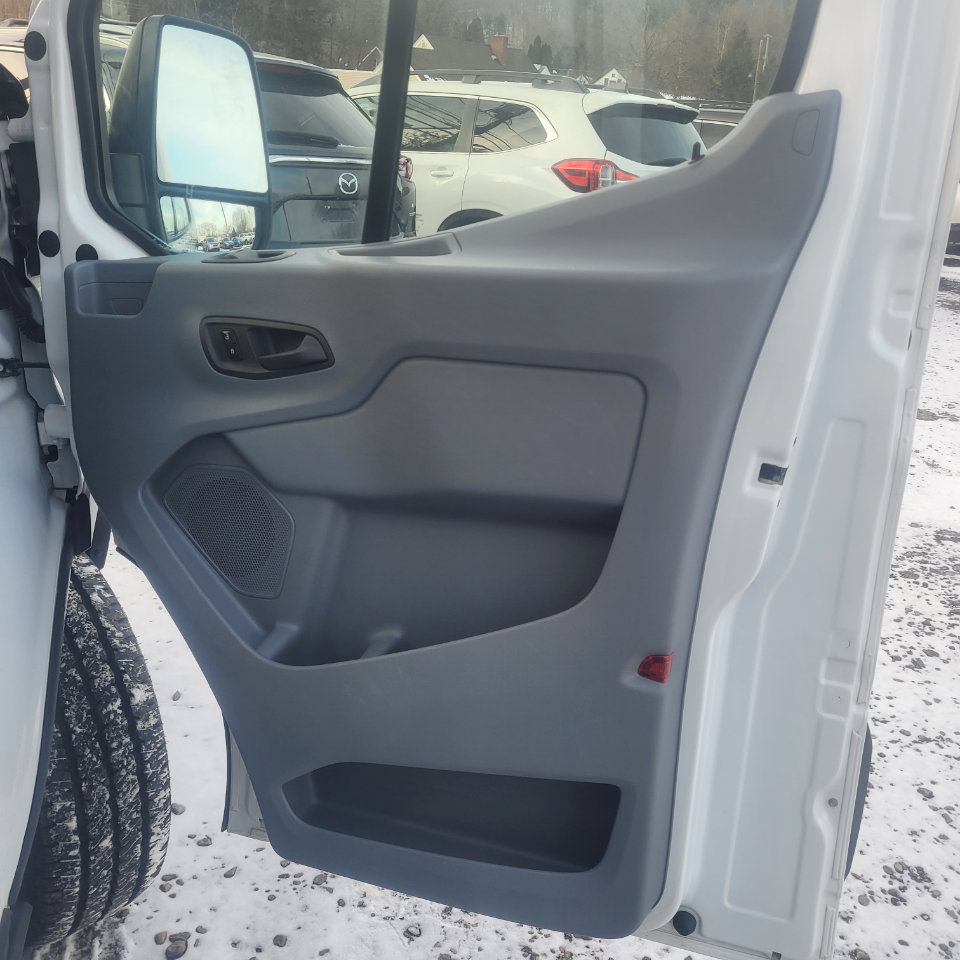 Used 2016 Ford Transit 150 XL image 20
