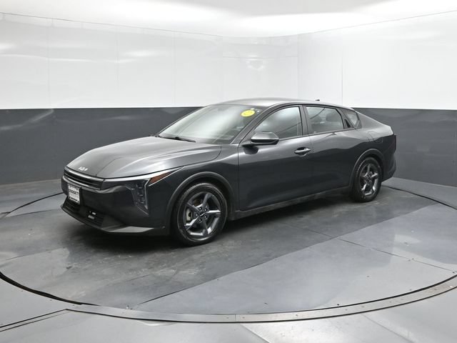 Used 2025 Kia K4 FWD image 30