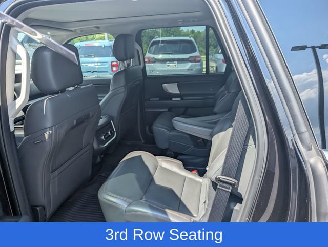 Used 2025 Ford Expedition Active AWD/4WD image 10