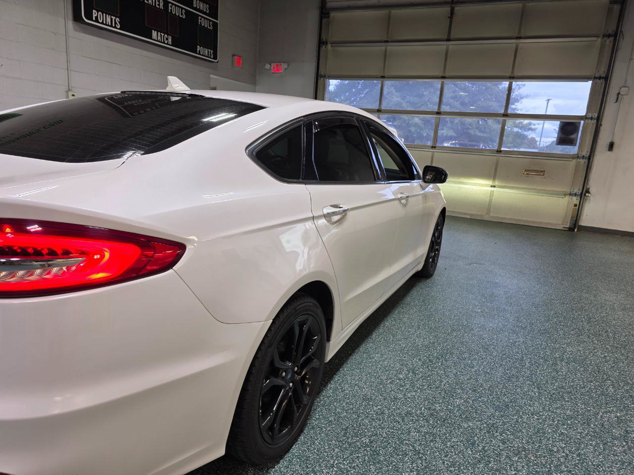 Used 2019 Ford Fusion SEL FWD image 7