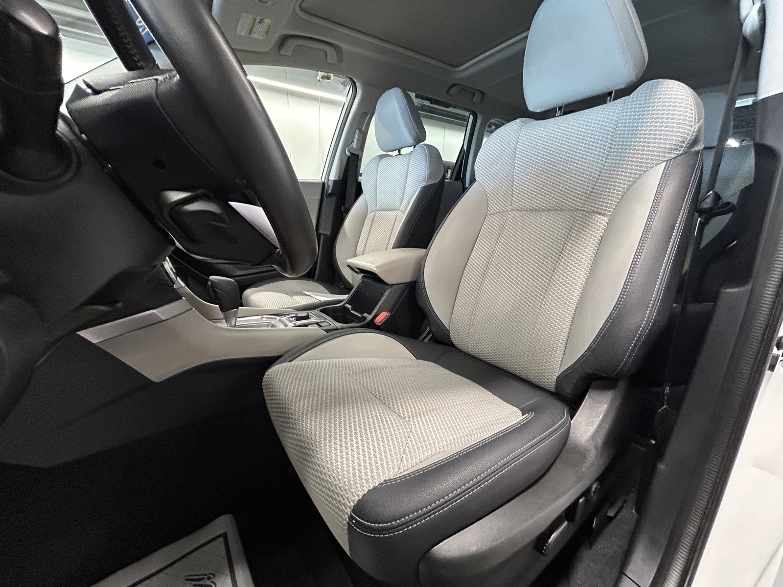 Used 2022 Subaru Forester Premium image 12