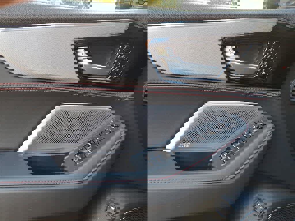 Used 2026 Acura MDX A-Spec image 10