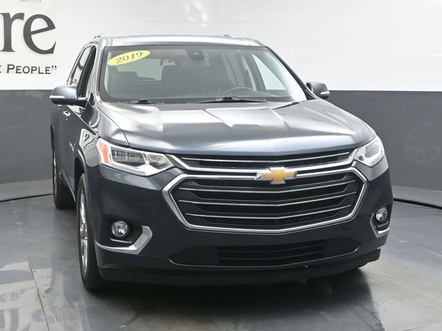 Used 2019 Chevrolet Traverse Premier w/ Driver Confidence II Package FWD image 47