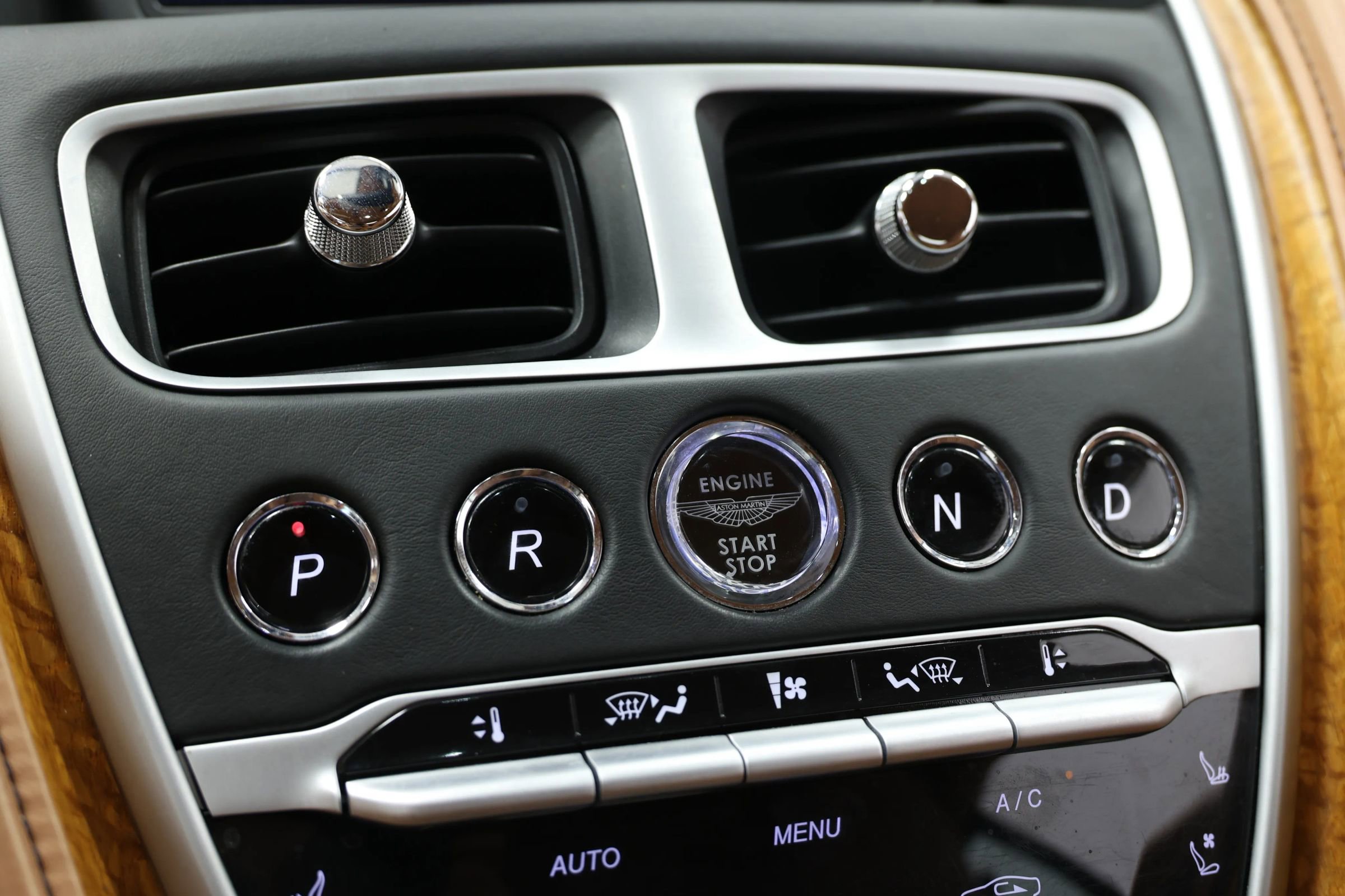 Used 2017 Aston Martin DB11 V12 image 43