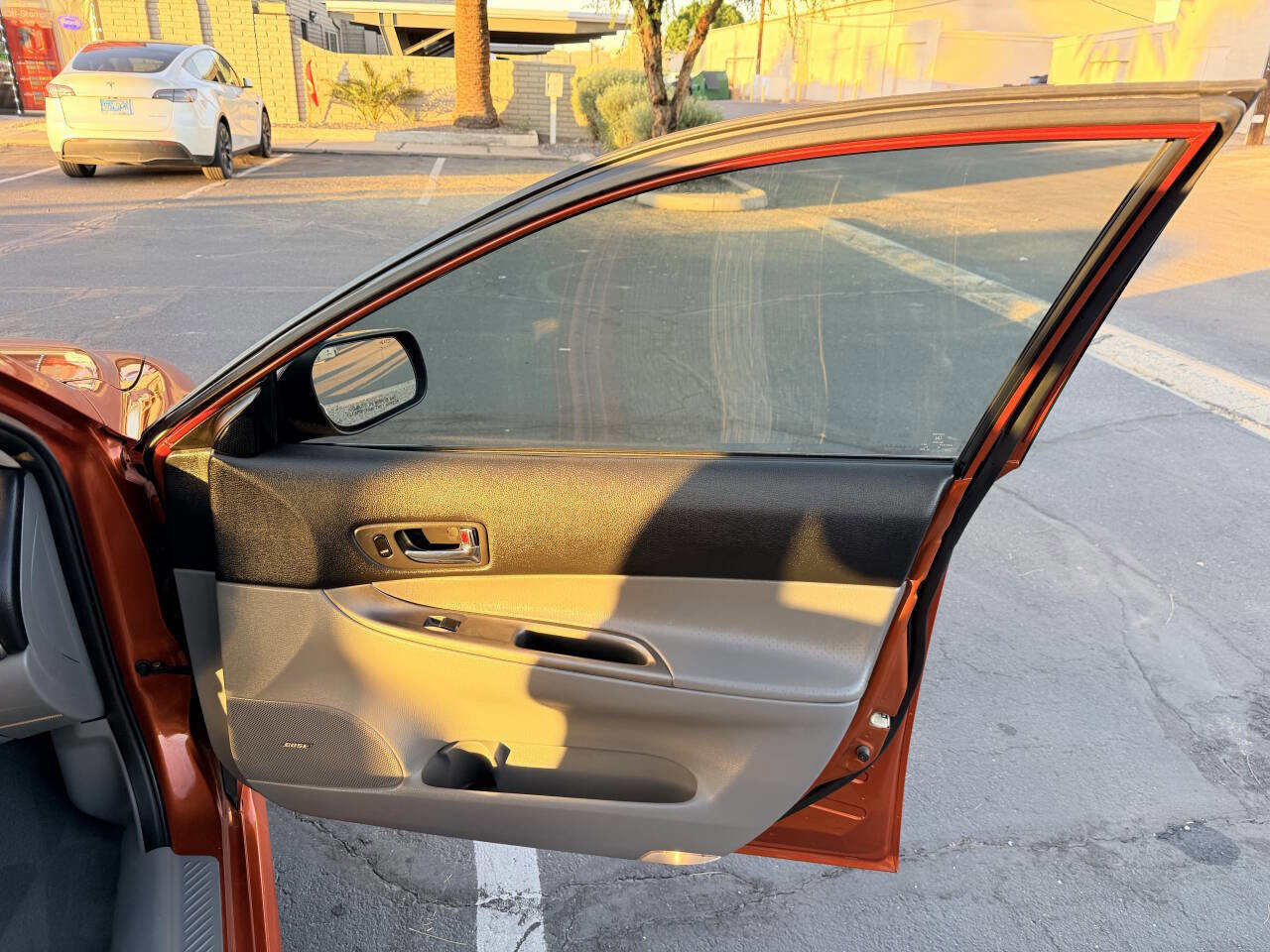 Used 2004 MAZDA MAZDA6 s w/ Luxury Pkg image 29