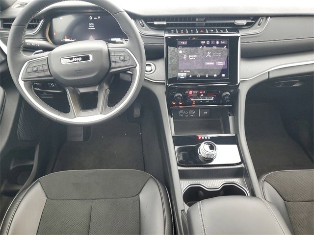 New 2025 Jeep Grand Cherokee L Altitude image 14