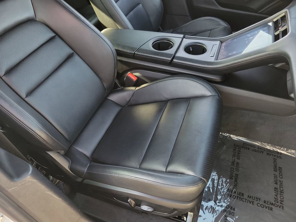 Used 2021 Porsche Taycan 4S image 16