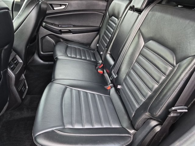 Used 2015 Ford Edge SEL w/ Equipment Group 201A FWD image 19
