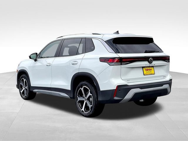 New 2025 Volkswagen Tiguan SE AWD/4WD image 3