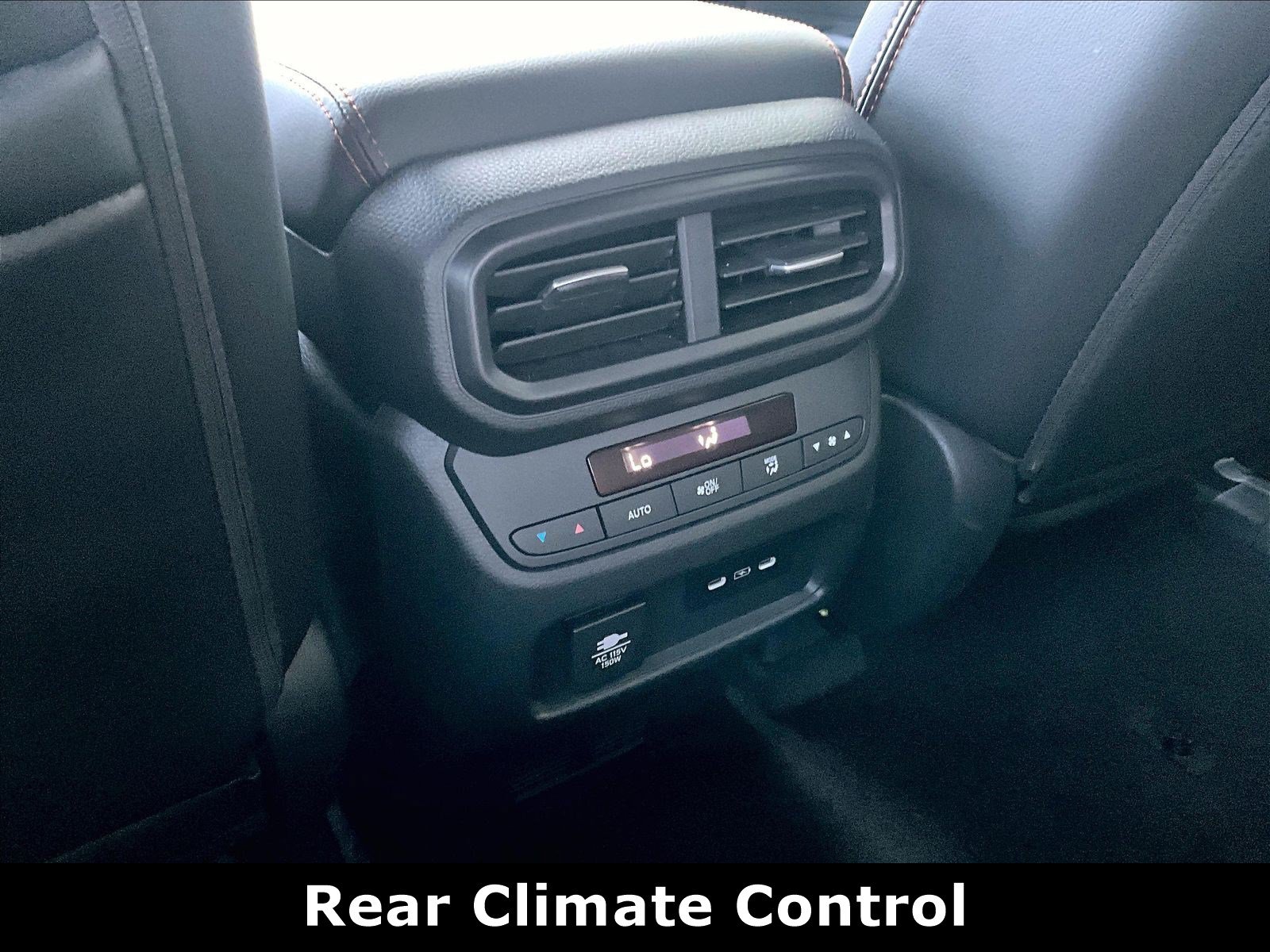 Used 2025 Honda Pilot TrailSport image 10