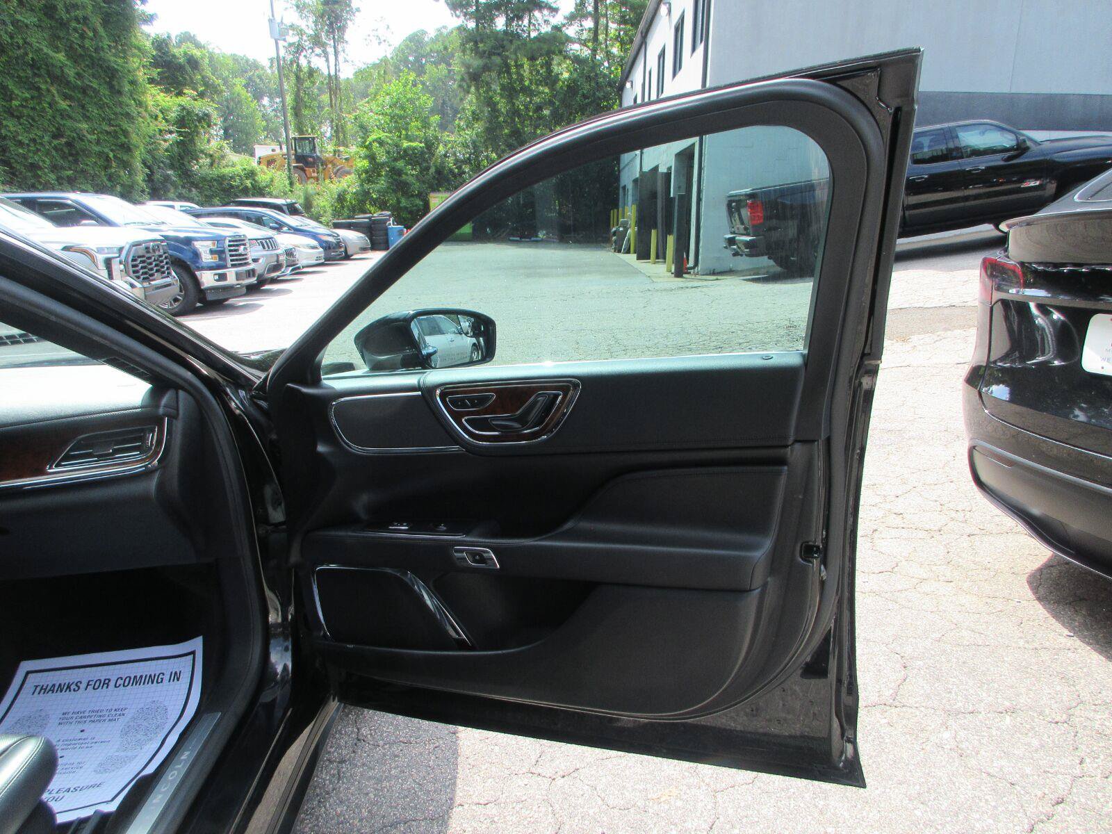Used 2018 Lincoln Continental AWD w/ Equipment Group 500A image 20