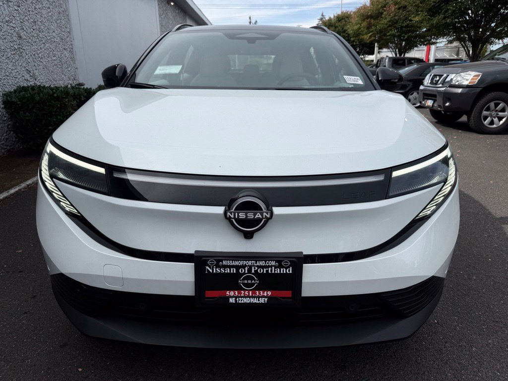 New 2026 Nissan Leaf Platinum+ w/ Cargo Package (Platinum+) FWD image 3
