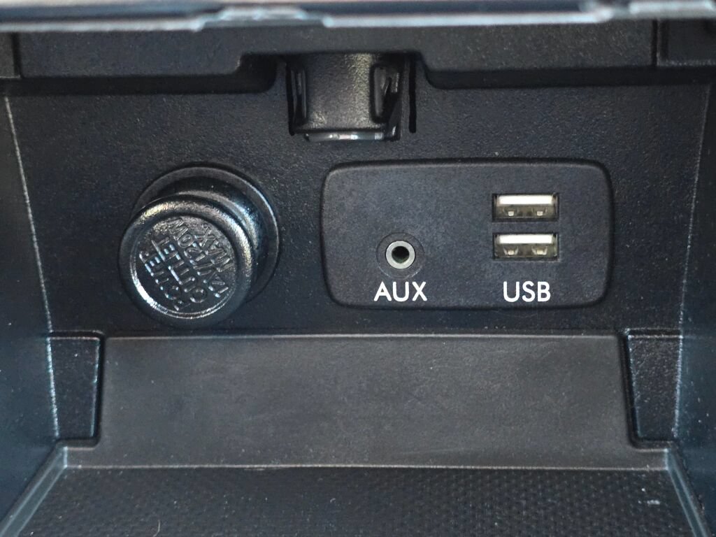Used 2017 Subaru Outback 2.5i Premium AWD/4WD image 31