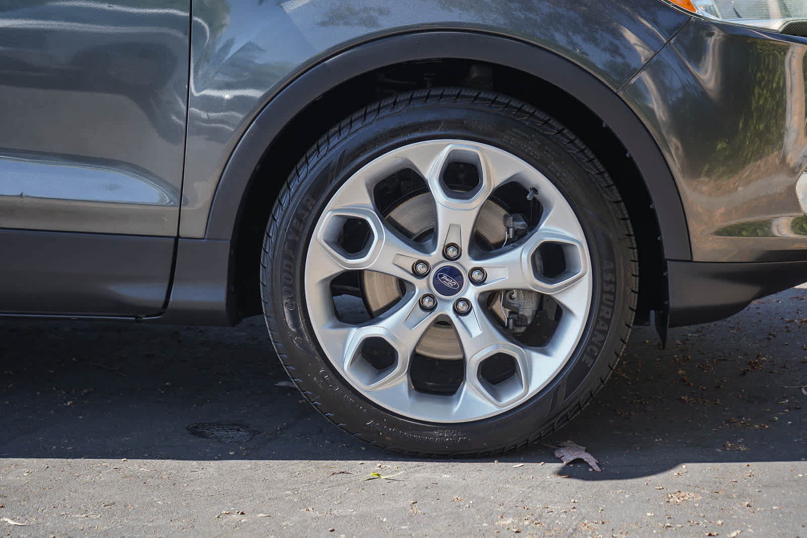 Used 2016 Ford Escape Titanium FWD image 9