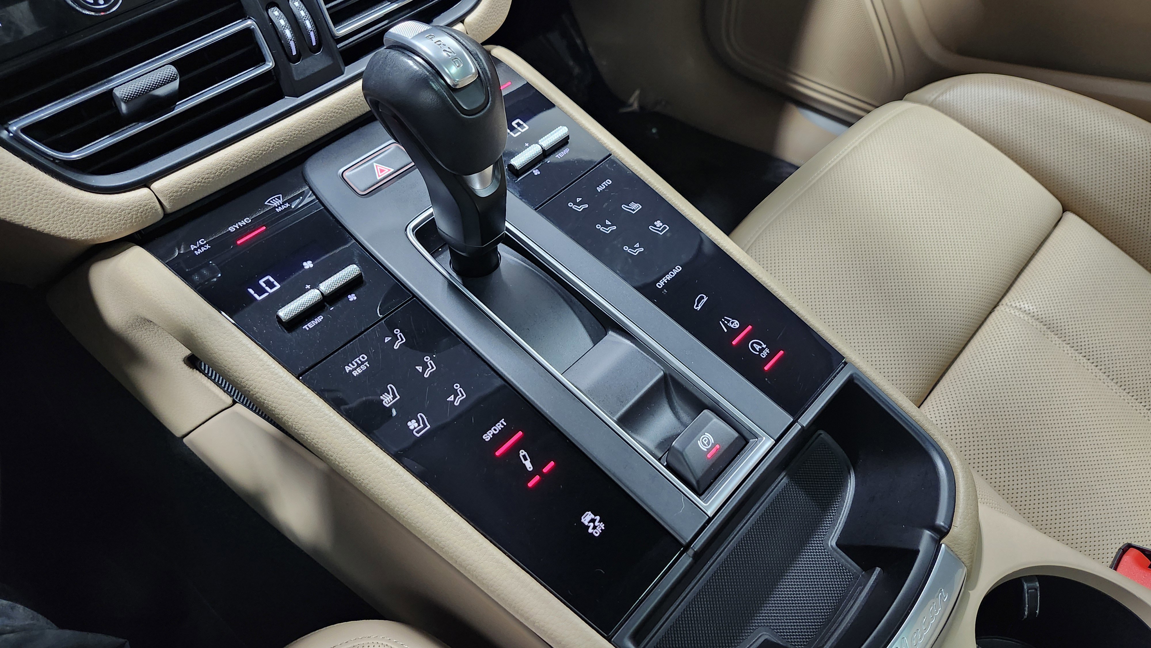 Used 2023 Porsche Macan S image 35