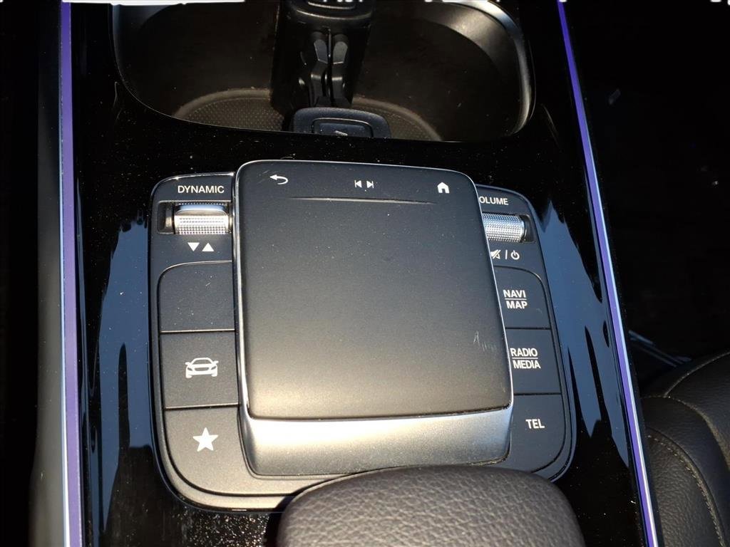 Used 2022 Mercedes-Benz GLB 250 4MATIC image 21