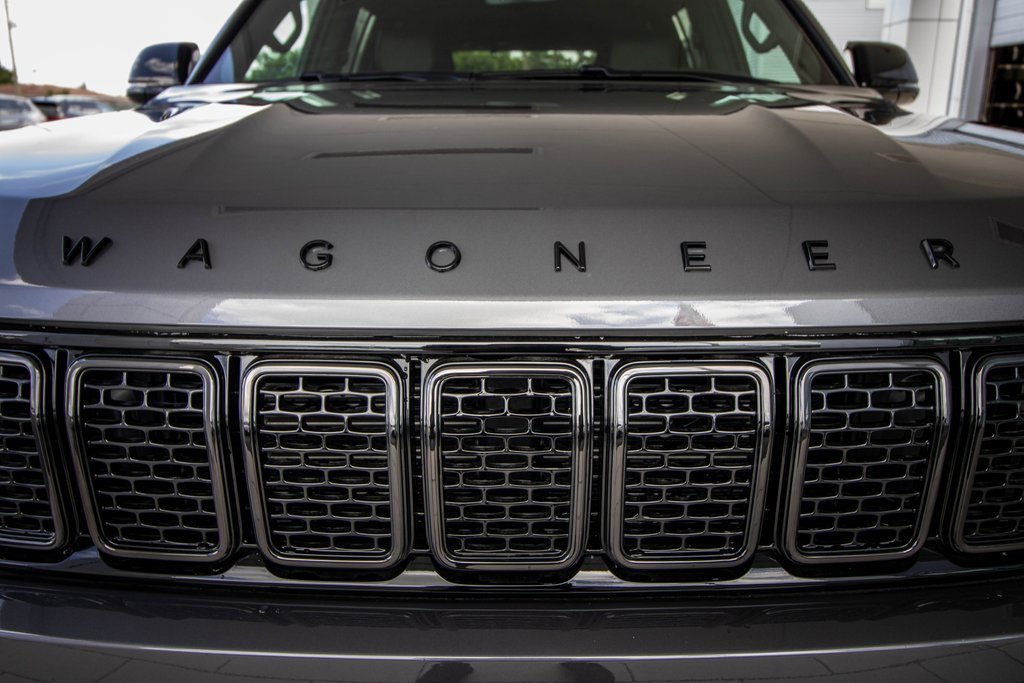 Used 2025 Jeep Wagoneer Series II image 8