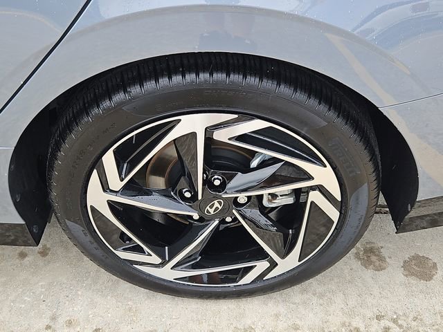 Used 2024 Hyundai Sonata SEL w/ Convenience Package FWD image 8