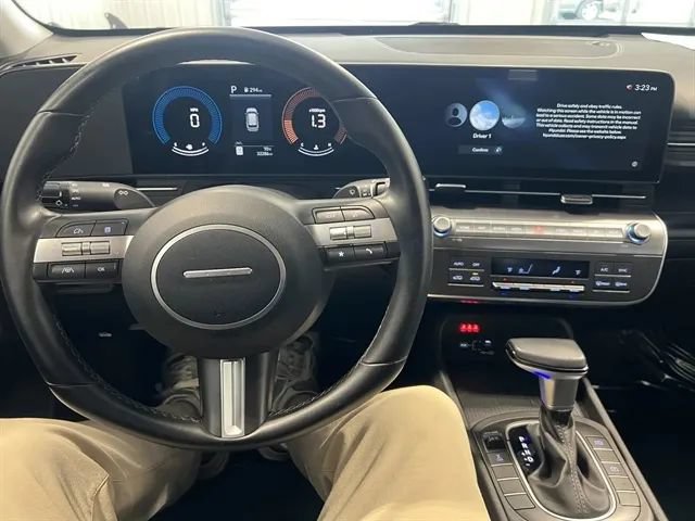 Used 2025 Hyundai Kona SEL AWD/4WD image 27