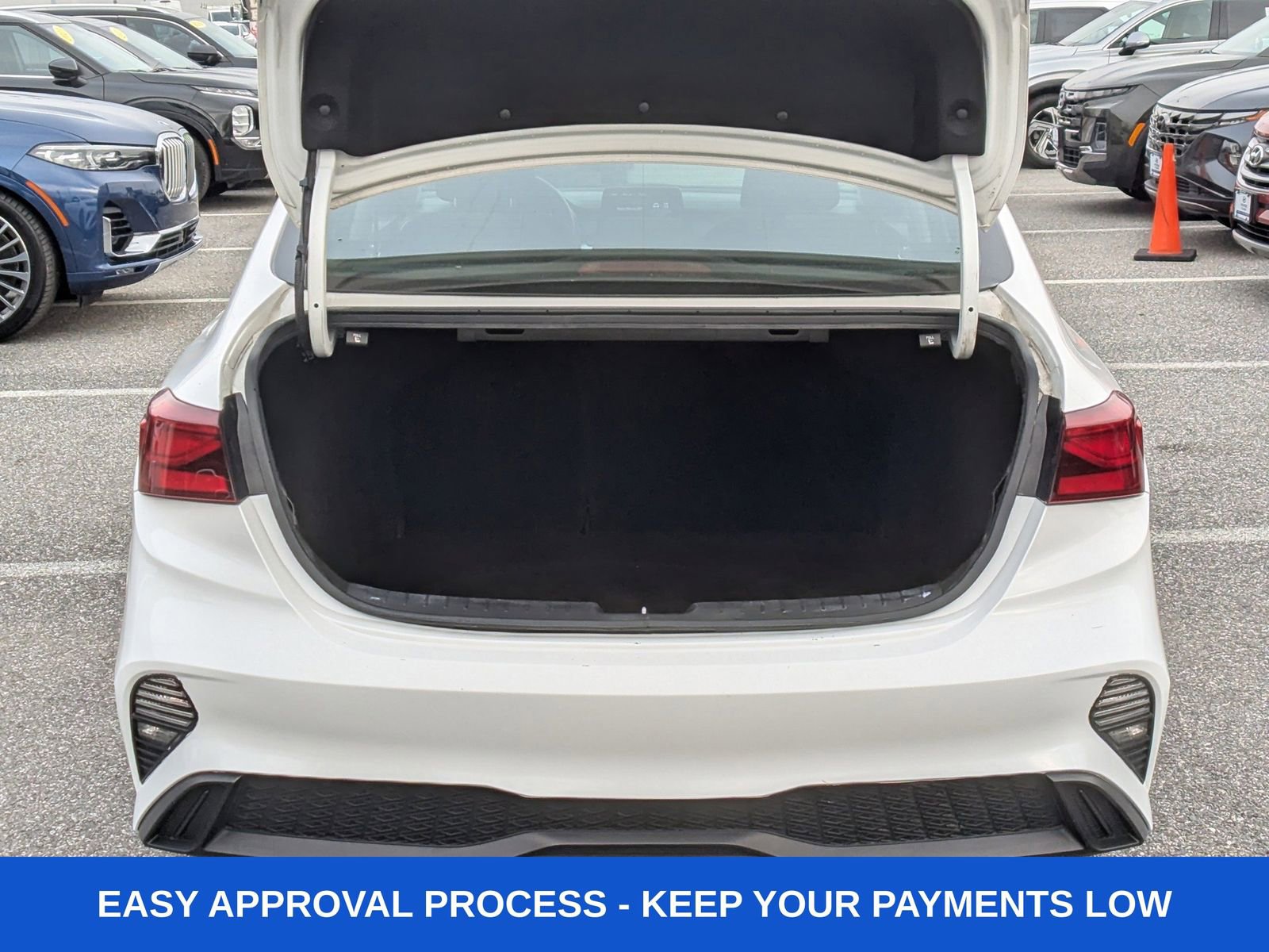 Used 2023 Kia Forte LXS image 5