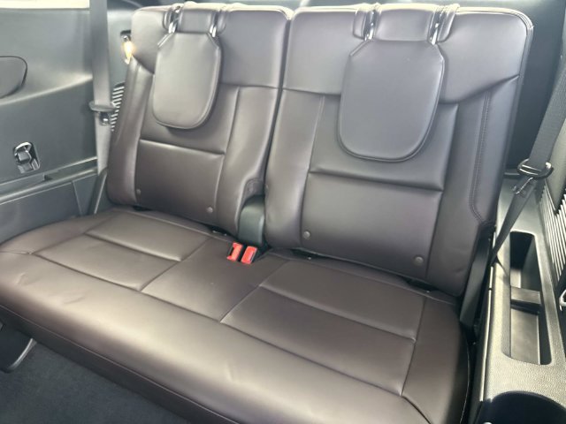 New 2027 Ford Explorer Platinum RWD image 16
