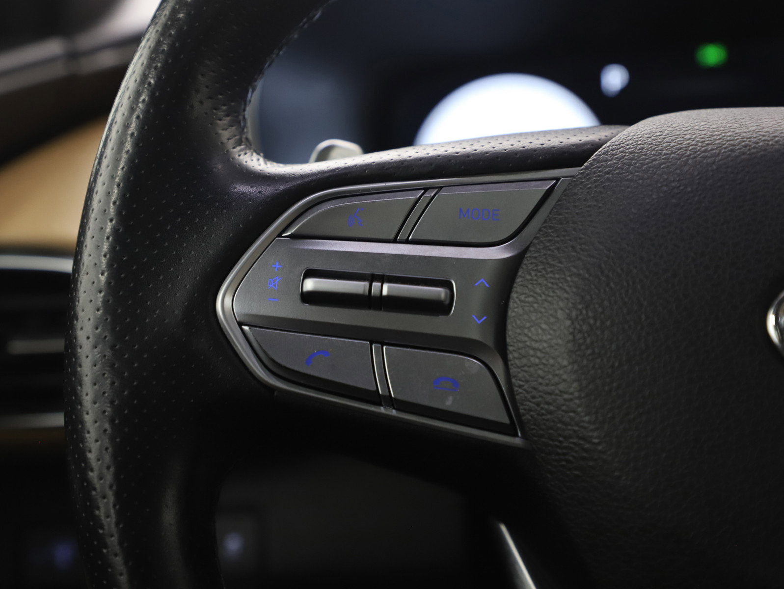 Used 2023 Hyundai Santa Fe Calligraphy w/ Cargo Package image 25