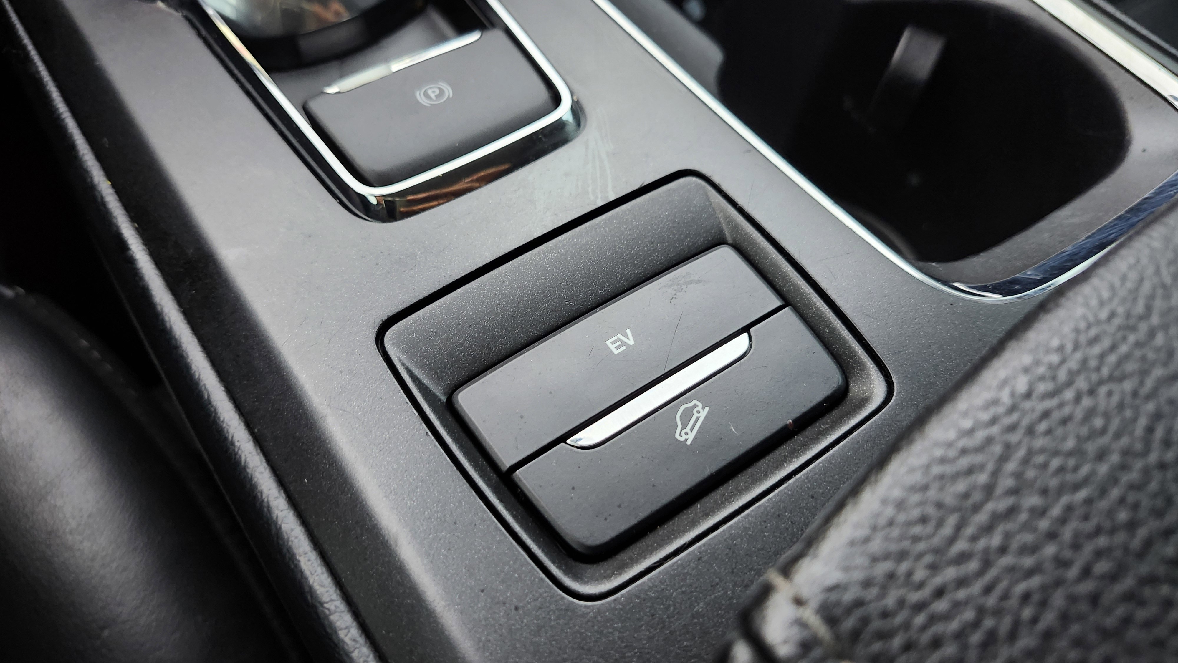 Used 2018 Ford Fusion Energi SE image 35