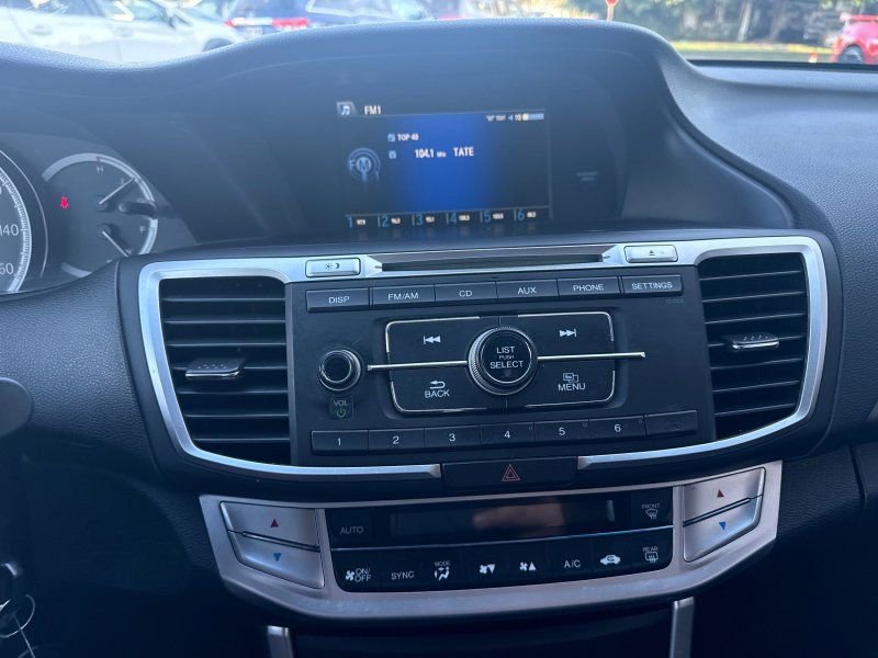 Used 2015 Honda Accord LX image 24